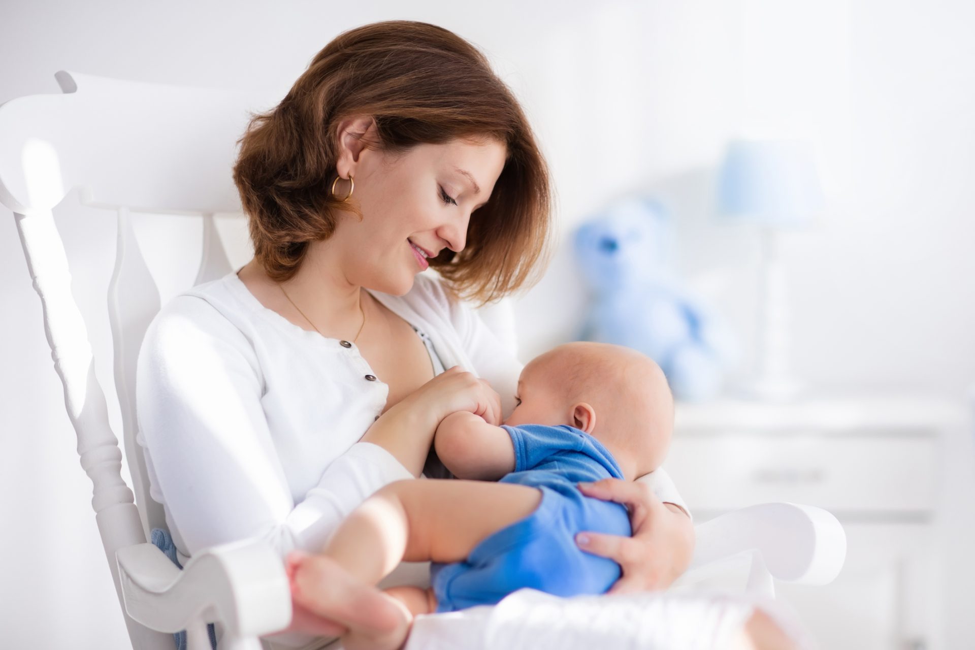 5 Things Every Breastfeeding Mom Needs with Yummy Mummy