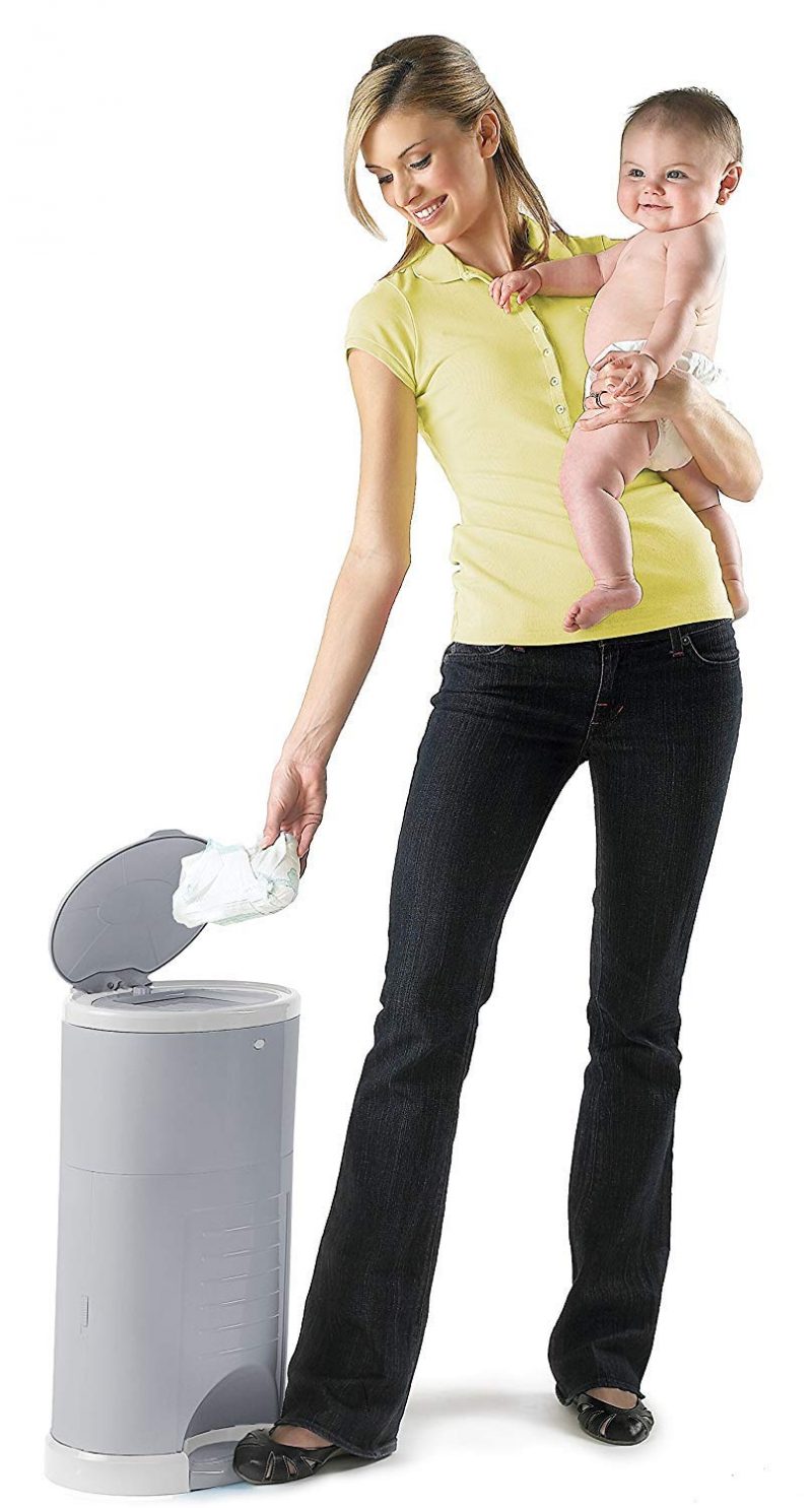 Dékor Diaper Pail is step, drop and done